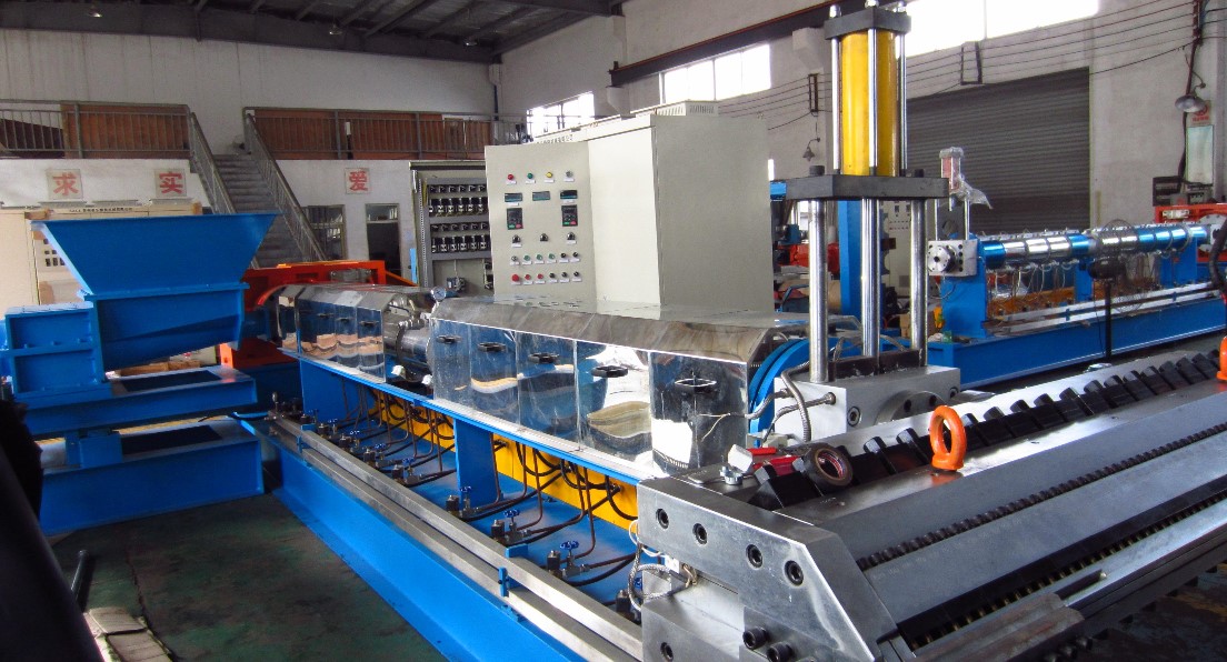 “三科變頻器”